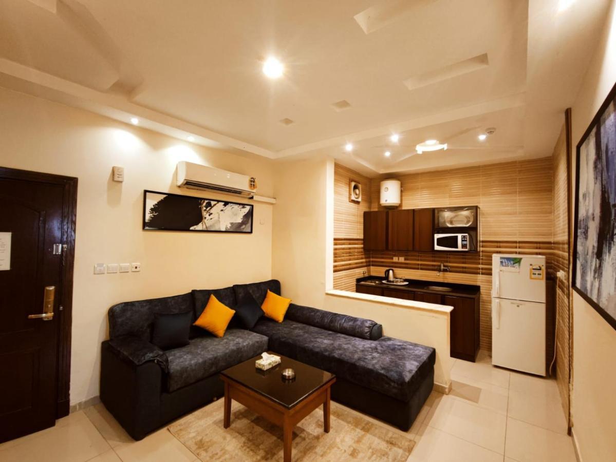 قصر البسمة للشقق المخدومةsmile Serviced Apartments Jeddah Exterior photo